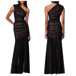 Elliatt Vienna Ruched one shoulder black gown size large